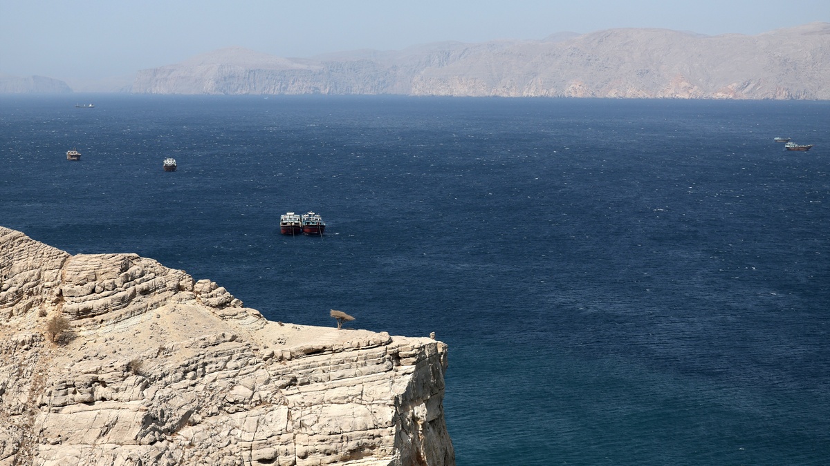 RazomUA - «Nous l'ouvrirons facilement» — mais les services de renseignement n'y croient pas. Pourquoi l'Iran ne lâchera pas le détroit d'Ormuz