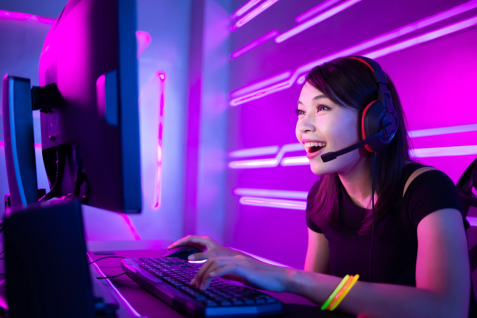 RazomUA - E‑Sport 2025: 25,16 Mio. Stunden Sehzeit – was das für die ukrainische Industrie bedeutet