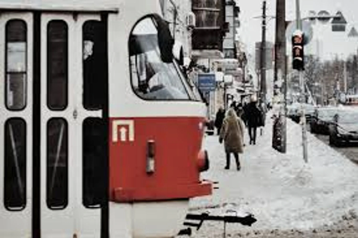 RazomUA - Рух трамваїв у Києві відновлено після знеструмлення — що це означає для містян