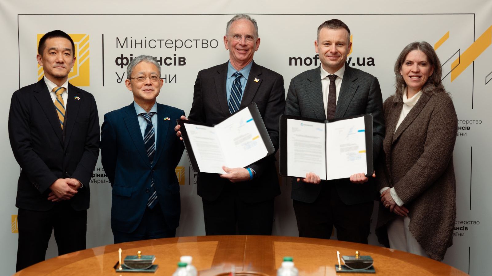 RazomUA - Японія дає перший транш у механізмі G7 — Україні $690,8 млн із доходів від заморожених активів