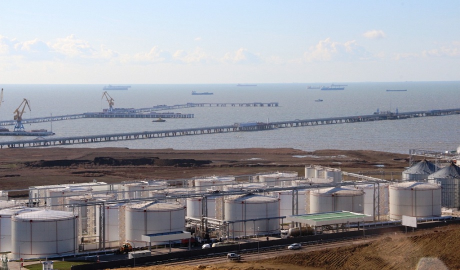 RazomUA - Удар по «Таманьнєфтєгазу»: далекобійність ЗСУ і удар по російській логістиці