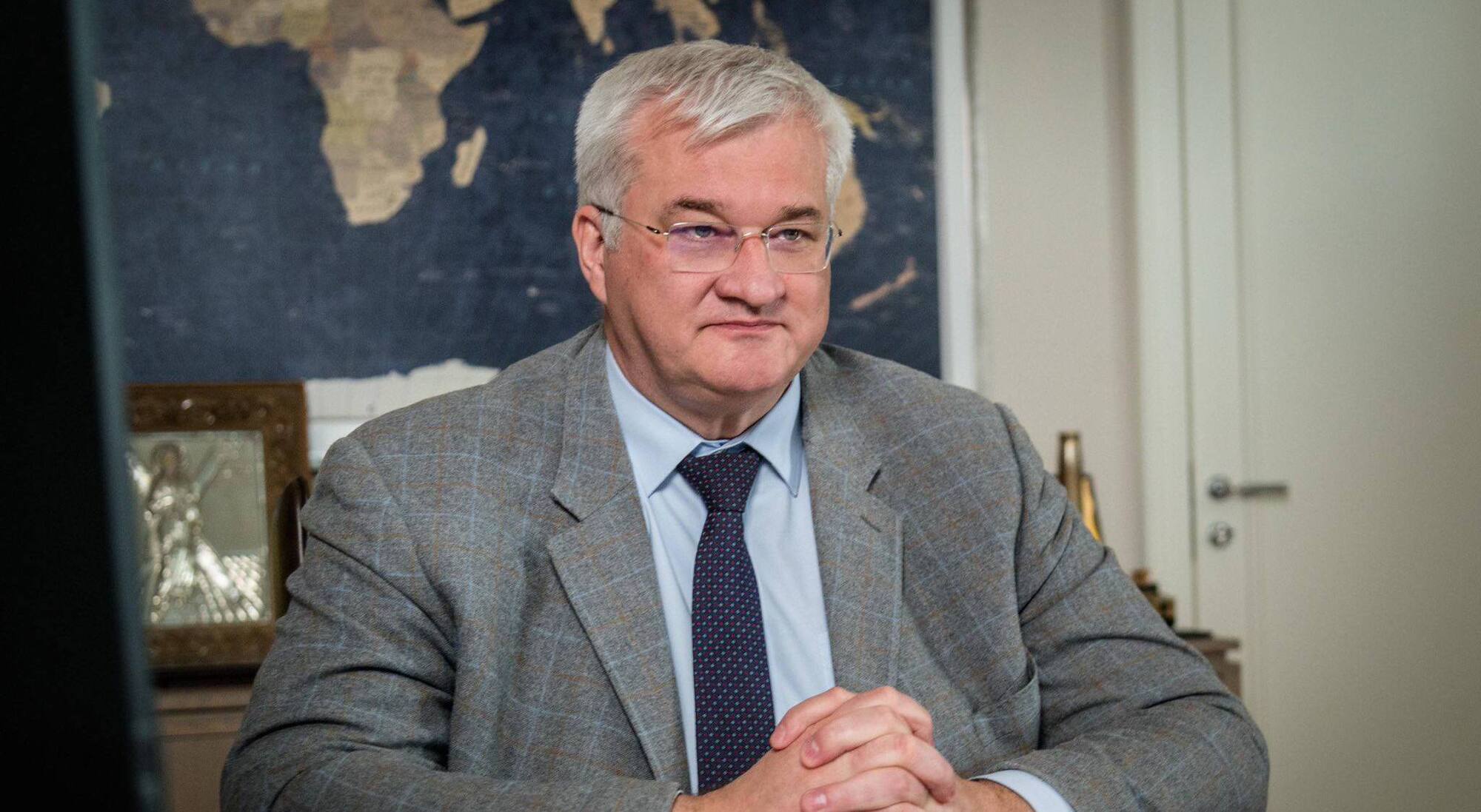 RazomUA - Україна повернула сімох інкасаторів із Будапешта — дипломатичний тест на тлі угорського тиску