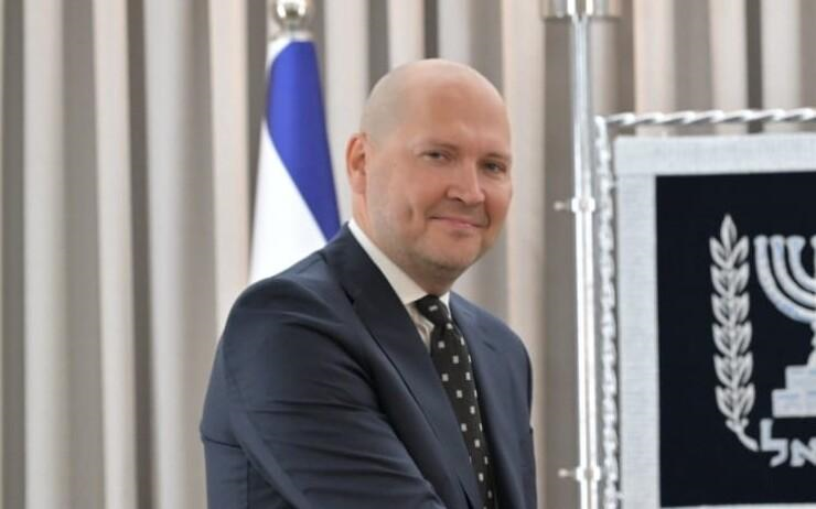 RazomUA - Тіньовий флот у Балтиці: чому пошкодження підводних кабелів не обов’язково — пряма диверсія Росії