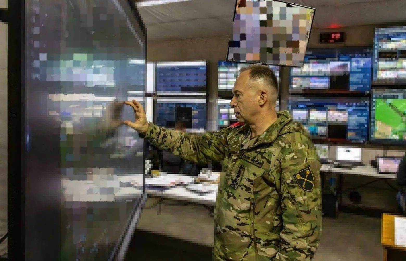 RazomUA - Syrskyi ordered to reinforce the Donetsk region with troops and weapons, including drones