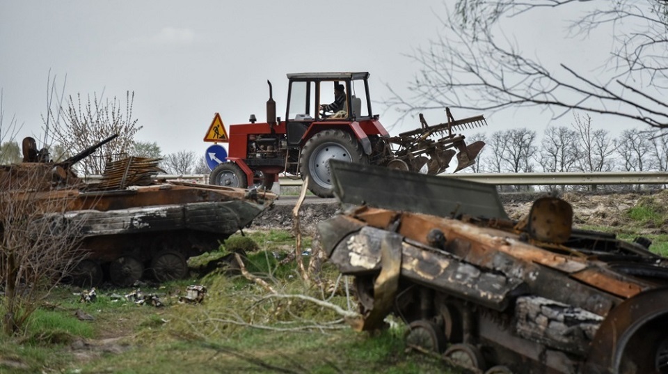 RazomUA - Зарплати трактористів зросли на 12%: що це означає для агросектора та сіл