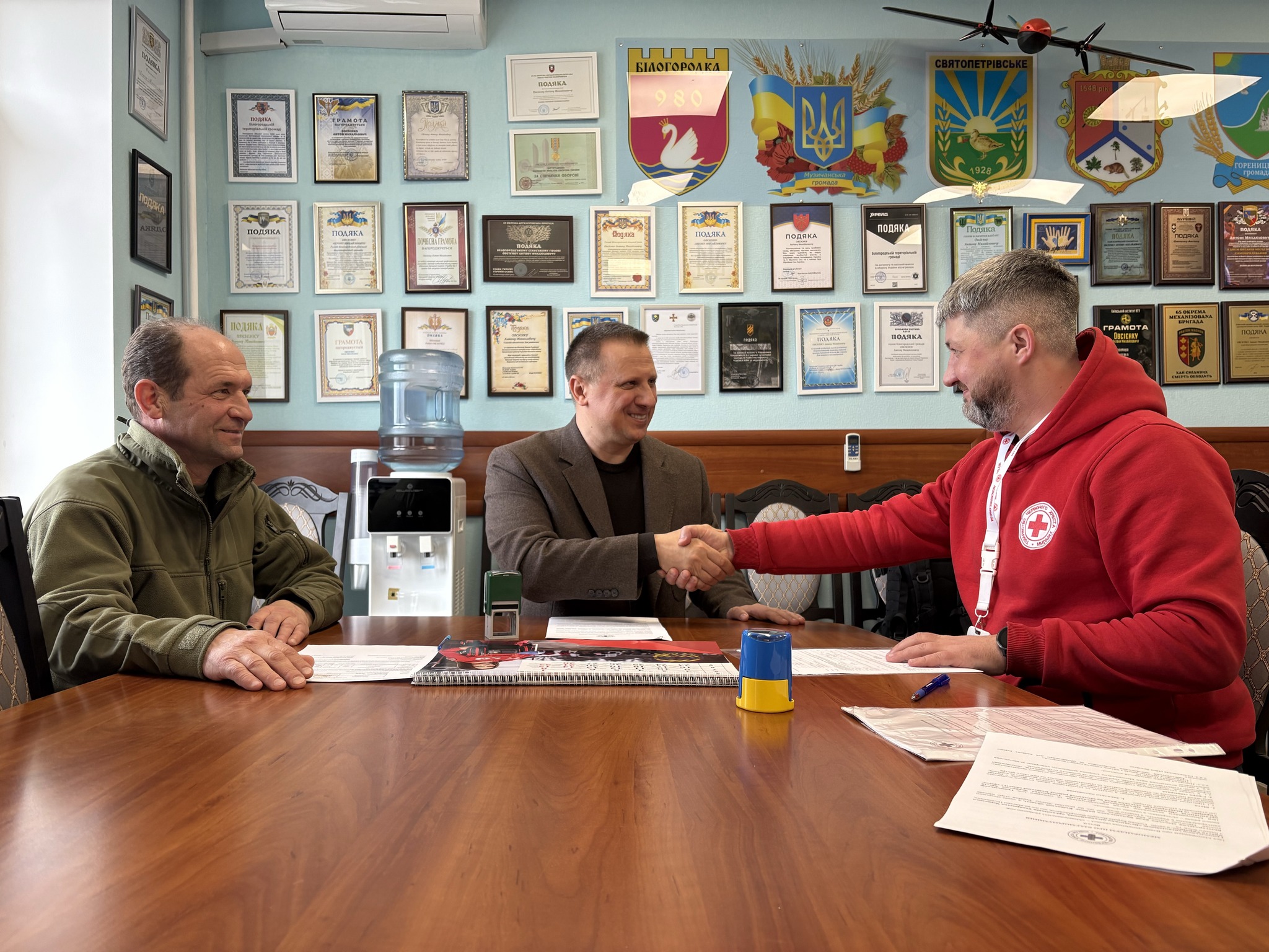 RazomUA - La communauté de Bilohorod et la Croix-Rouge : des premiers secours après une frappe de drone — à un partenariat officiel
