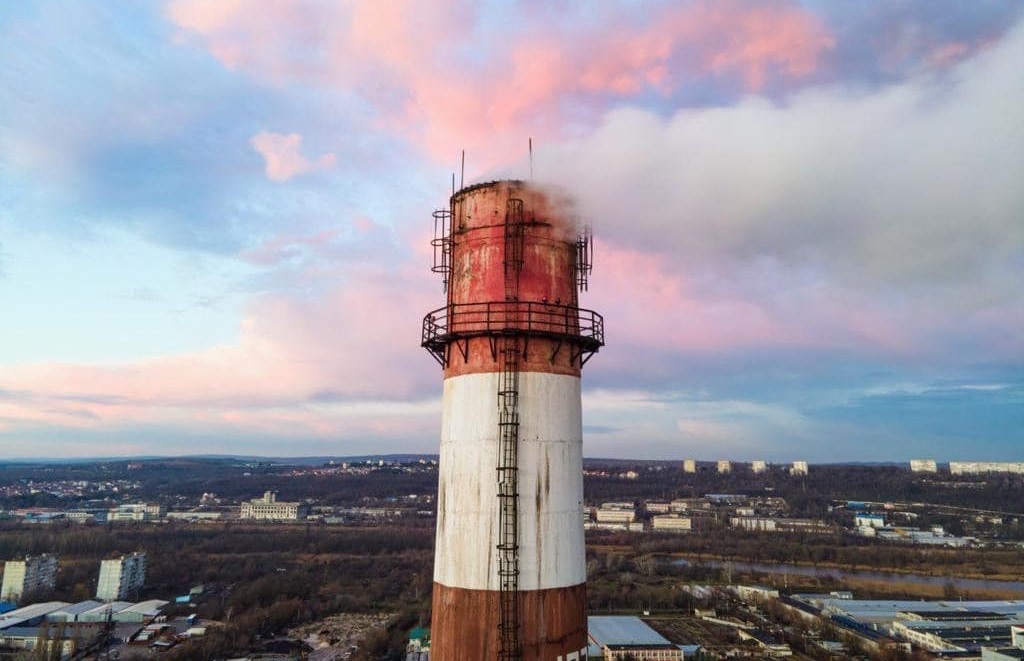 RazomUA - BIP-Wachstum 2025 um 2 %: Was bedeutet das für Geldbeutel, die Front und Investitionen?