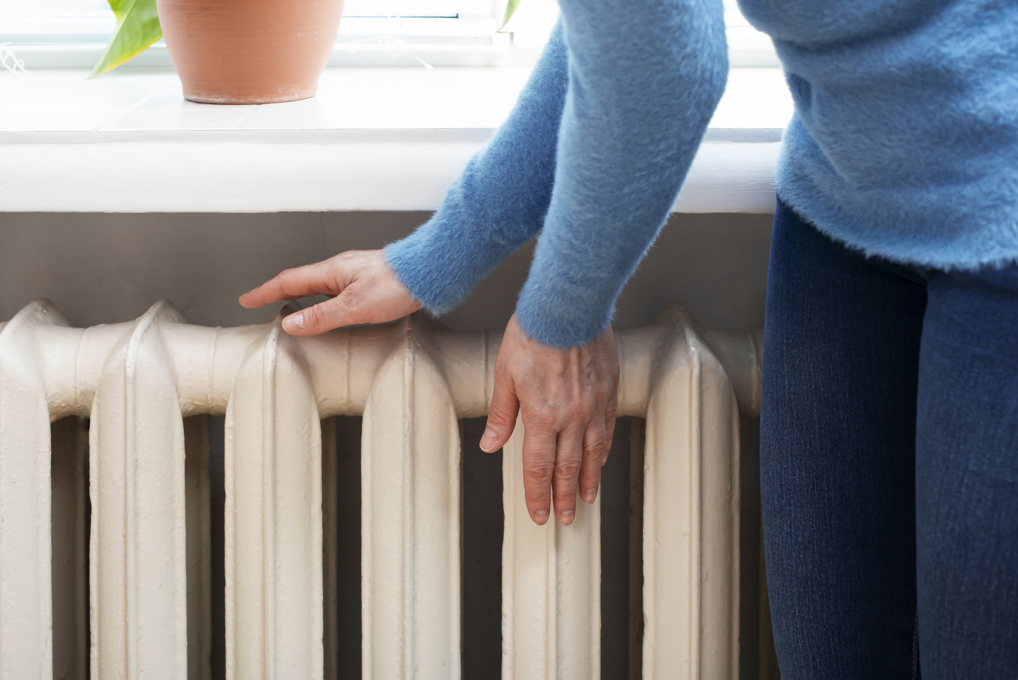 RazomUA - In Kiew wird nach einer nächtlichen Attacke Heizungswasser abgelassen – ein präventiver Schritt, um Netze und Häuser zu retten