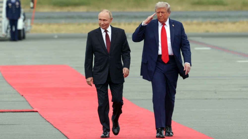 RazomUA - Les États-Unis ont saisi le pétrolier Marinera — Trump : les navires russes se sont retirés pendant l'opération