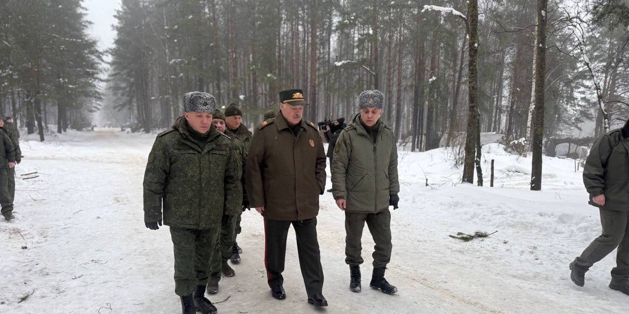 RazomUA - Промислова мобілізація Білорусі: понад 500 заводів працюють на російську оборонку — що це означає для України