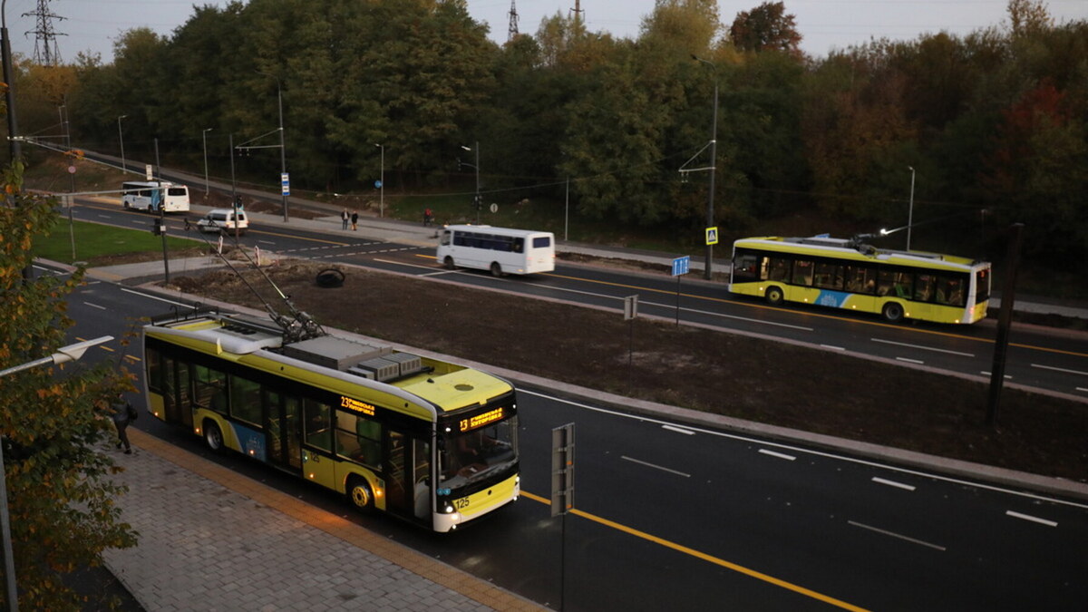 RazomUA - La compagnie turque Onur a remporté les quatre lots de l'appel d'offres de Lviv pour 13,9 millions d'euros — l'entreprise a déjà construit des voies de tramway et des ponts sur le Dniepr