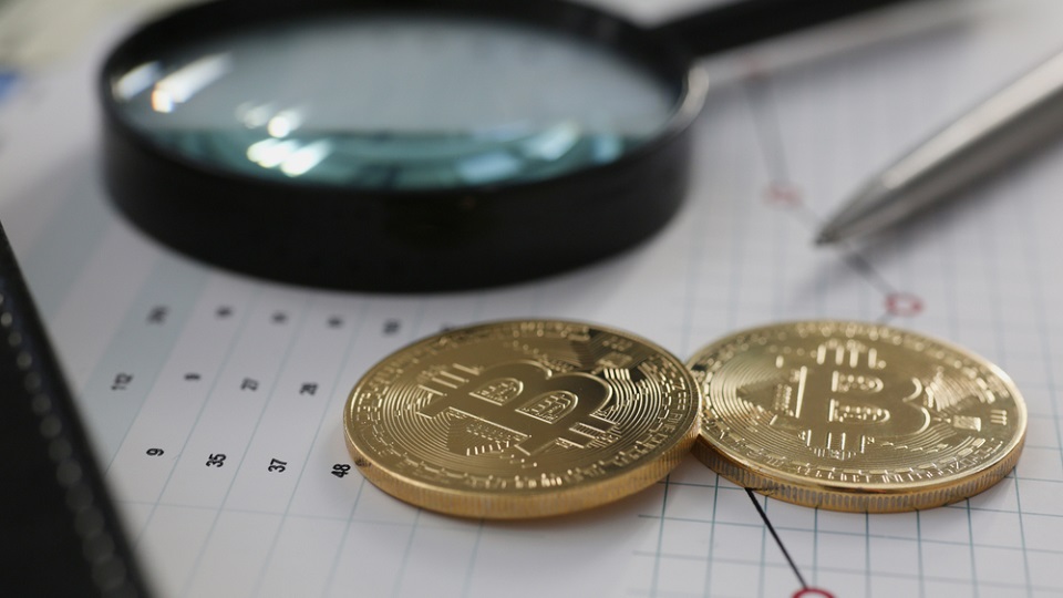 RazomUA - Porsche et Lamborghini ont commencé à accepter la cryptomonnaie en France