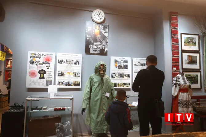 RazomUA - Вишиті рушники як останній доказ: що зберігається в Ірпені від Полісся, якого вже немає