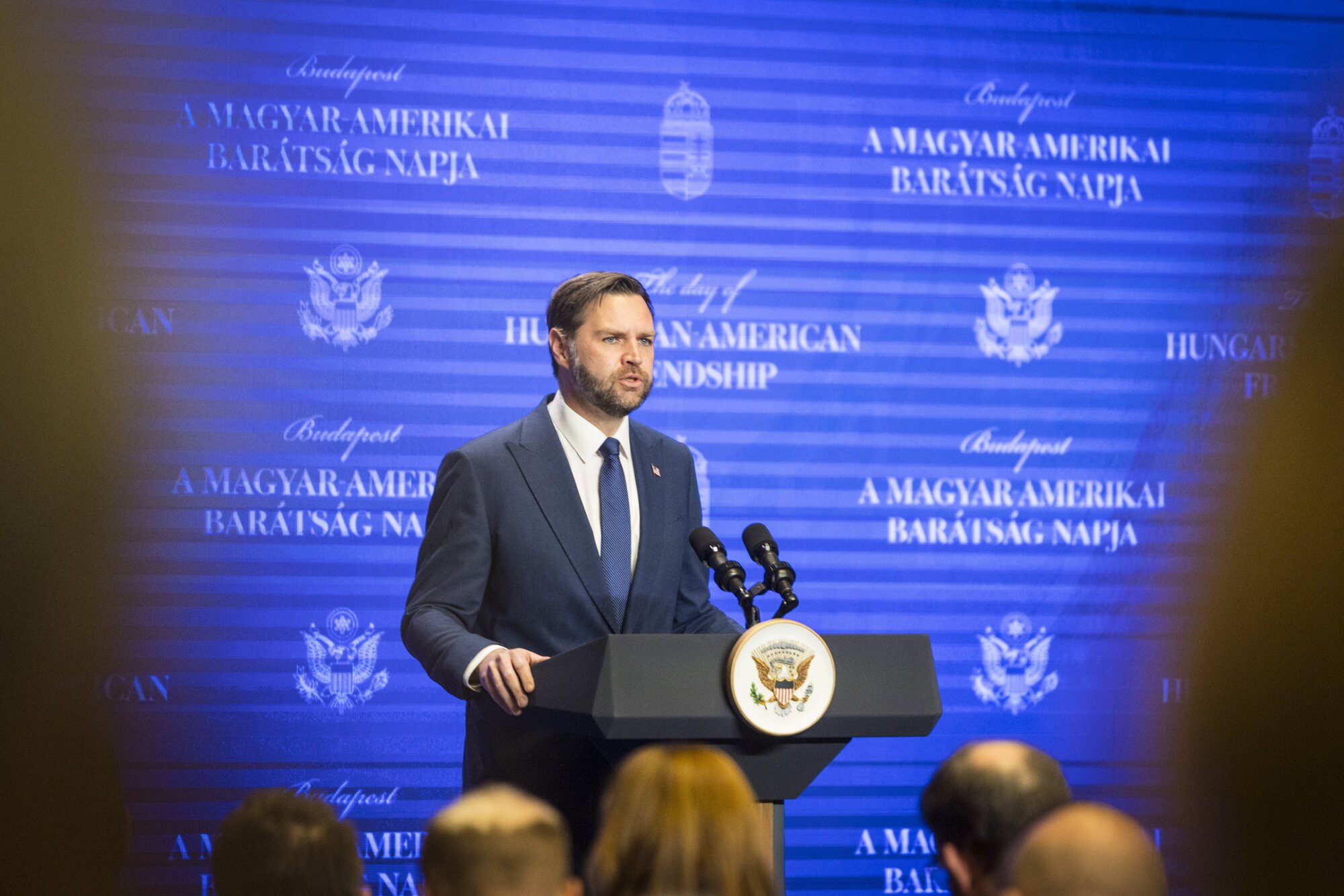 RazomUA - Vance se rend au Pakistan — et avertit Téhéran en chemin