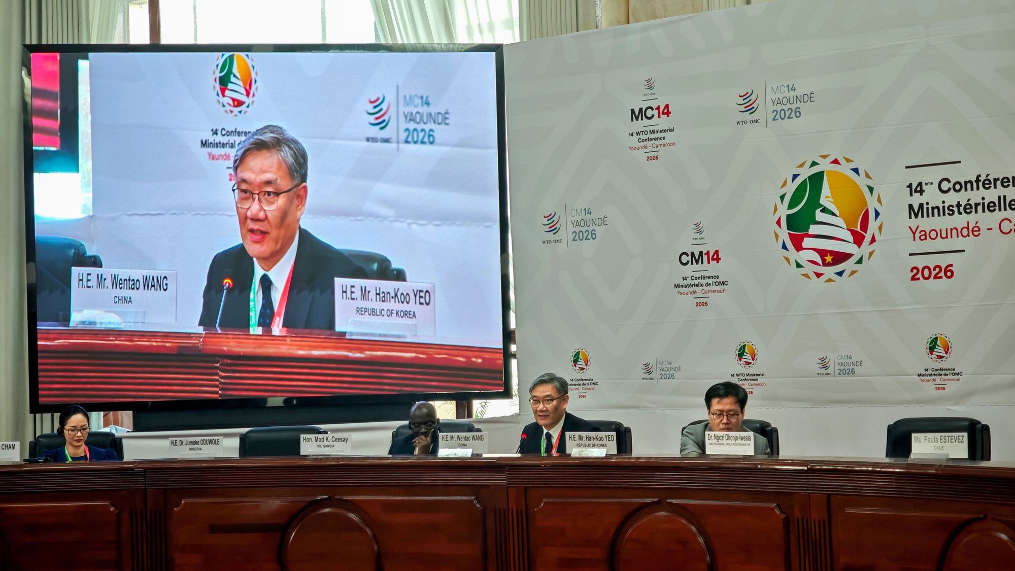 RazomUA - ЄС уперше назвав Китай постачальником зброї для Росії — і отримав ультиматум