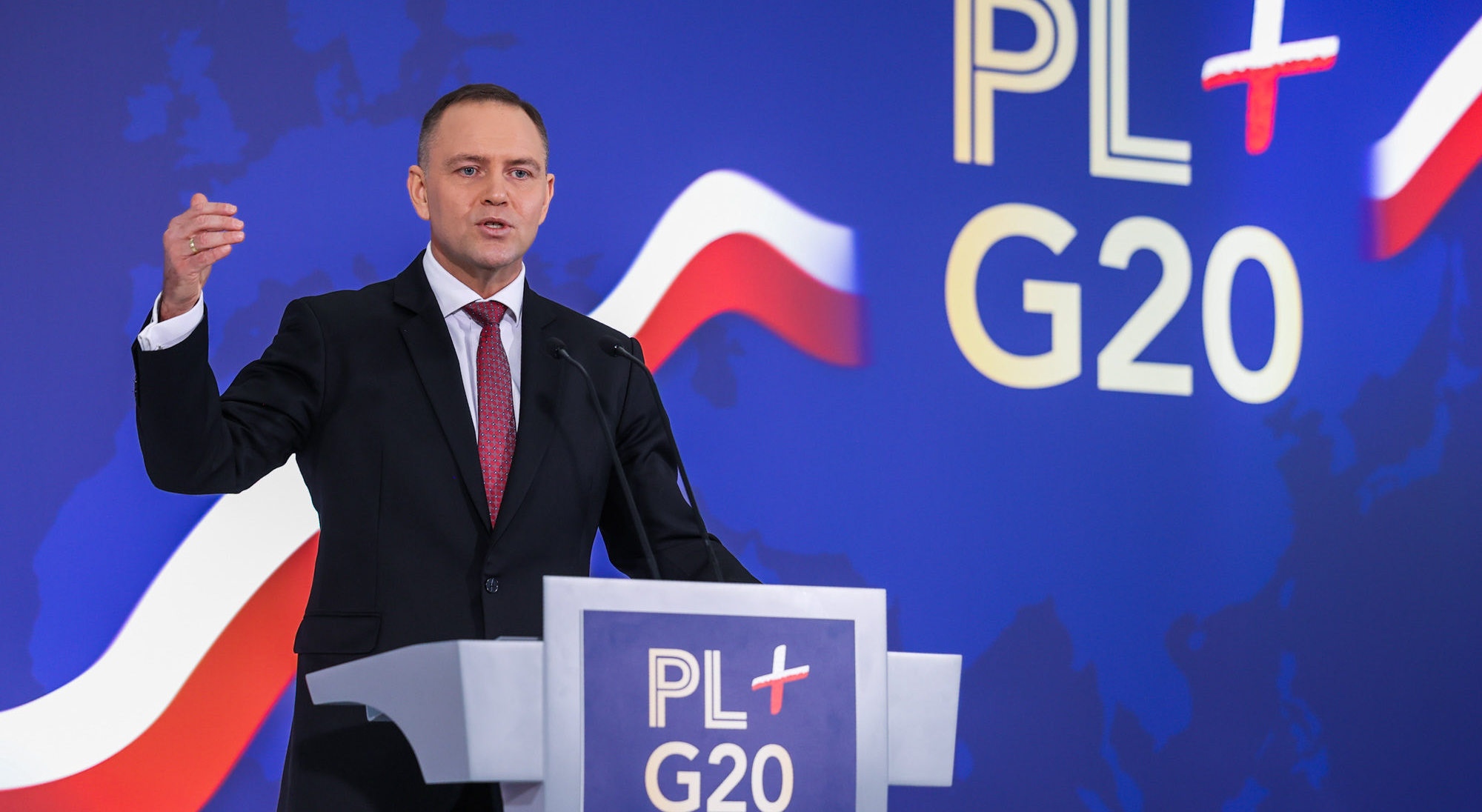 RazomUA - Навроцький закликає Польщу рухатися до ядерного потенціалу — сигнал для регіональної безпеки