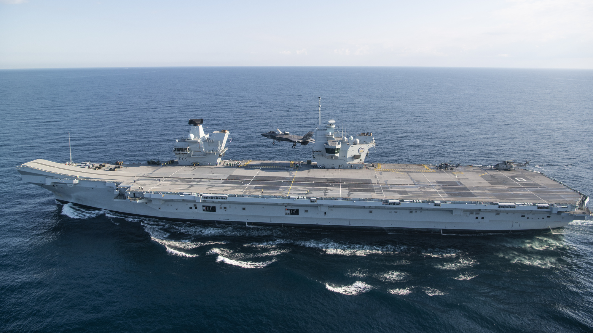 RazomUA - HMS Prince of Wales on accelerated deployment: what the British aircraft carrier's heightened readiness means for the region and Ukraine