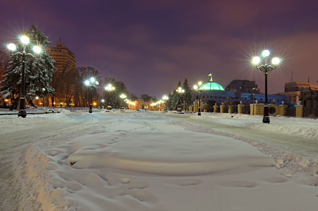 RazomUA - Kyiv to switch off park lighting: energy saving as part of the city's energy defense
