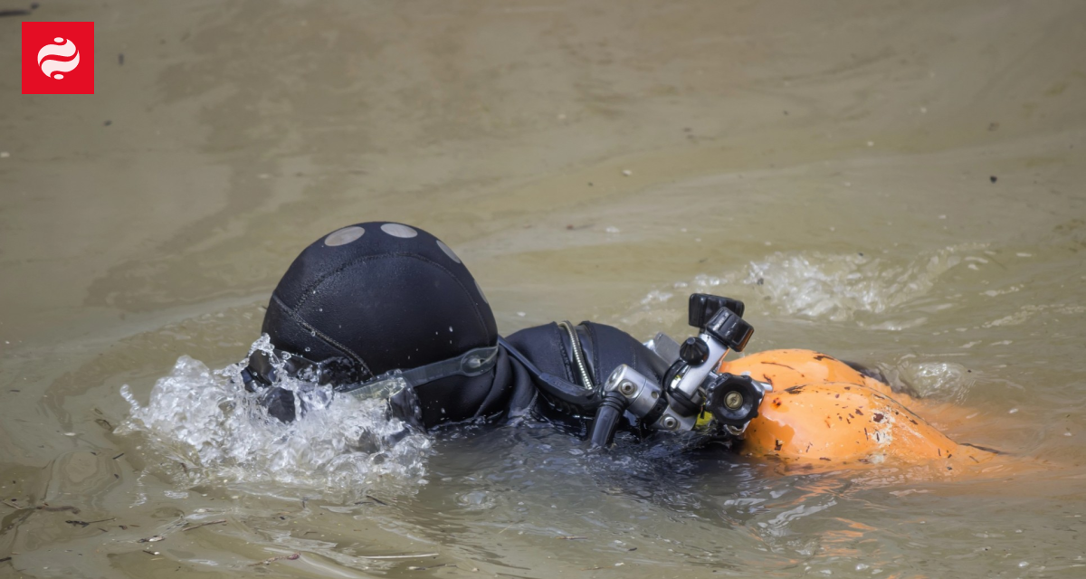 RazomUA - Six Days in Icy Water: How State Emergency Service Divers Repaired a CHP Pipe in Kyiv