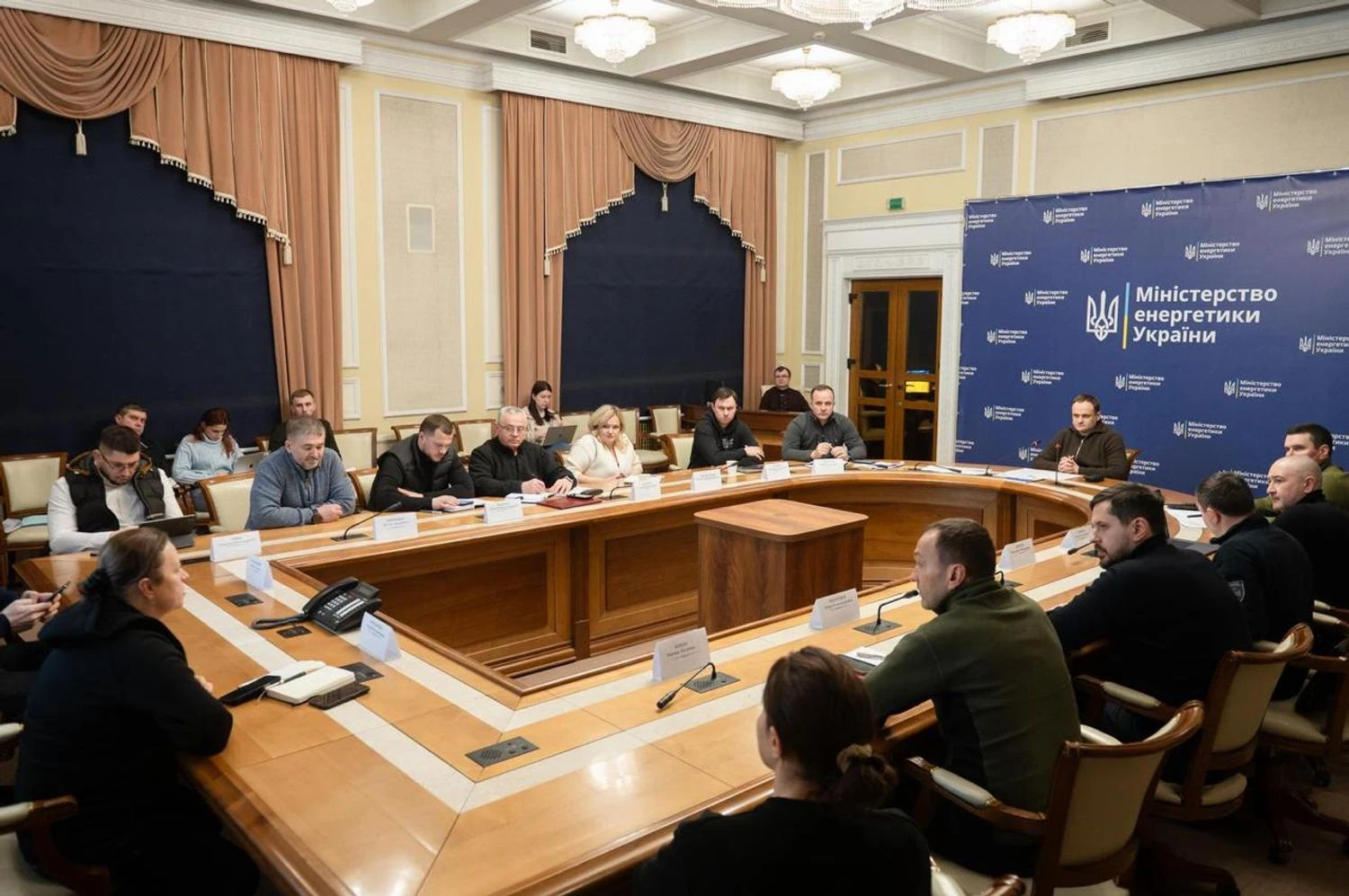 RazomUA - Критичний дефіцит світла в Києві: як опорні пункти та ощадливість тримають місто на плаву