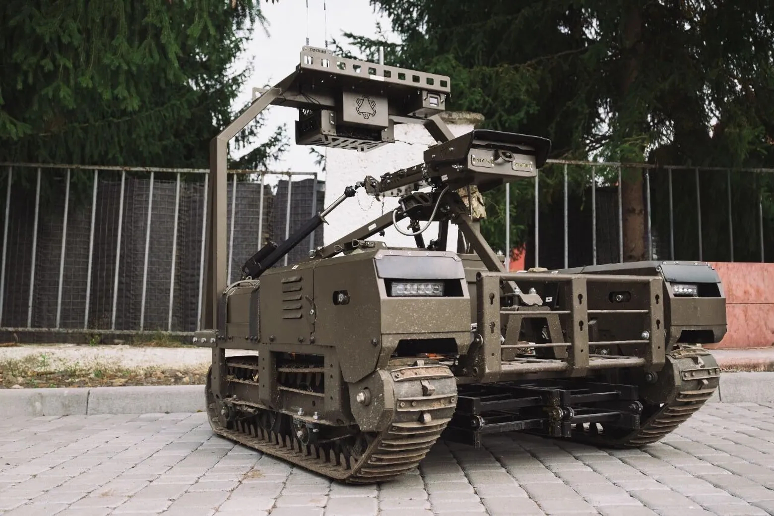 RazomUA - Robot Droid TW-7.62 killed two Russian soldiers at 300 m — what it means for the front
