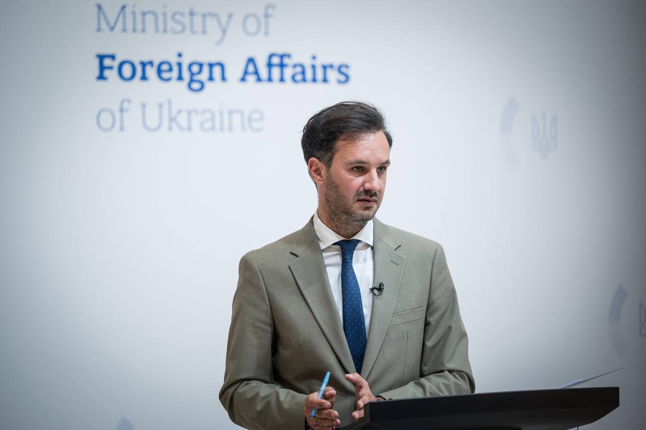 RazomUA - МЗС відповіло Угорщині через припинення транзиту «Дружбою» — що це означає для енергетичної безпеки