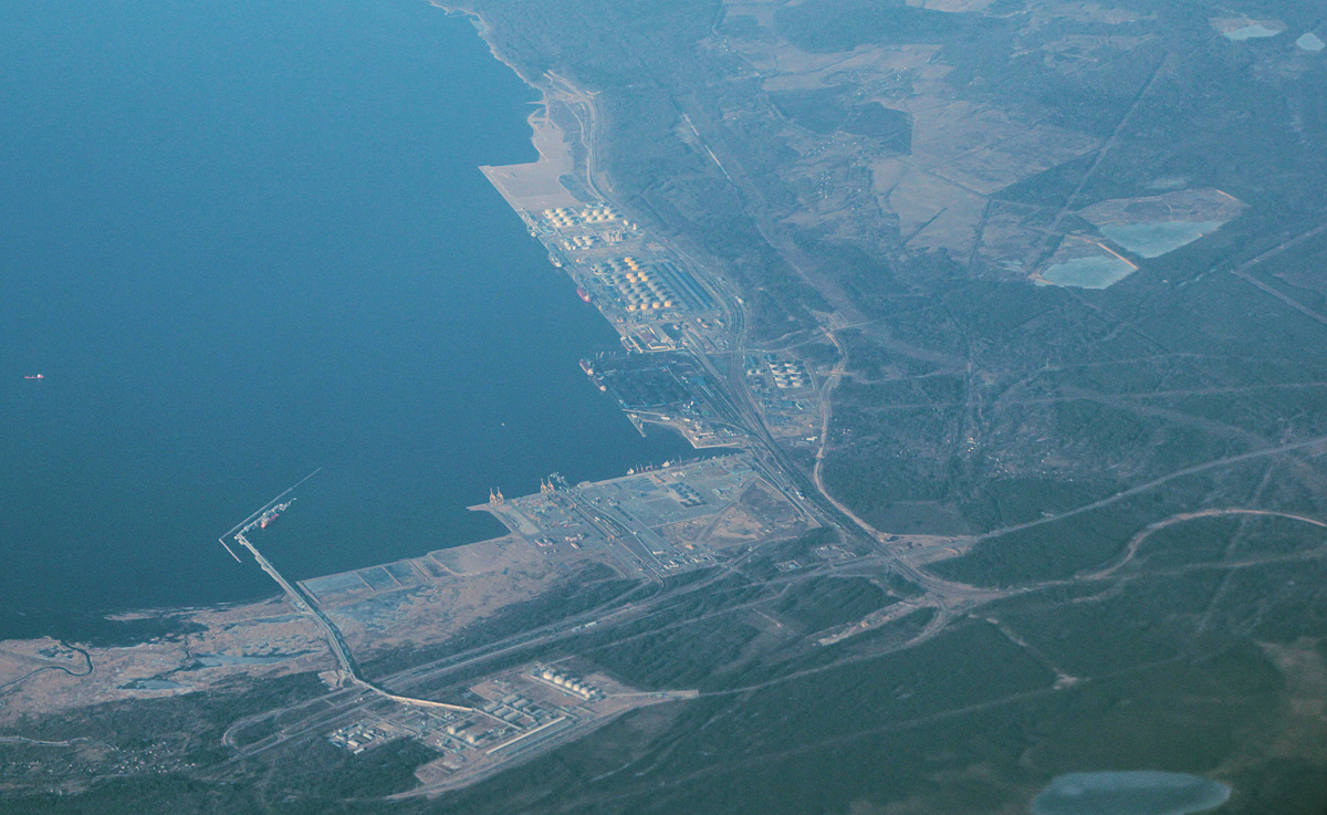 RazomUA - Ust-Luga nahm am 5. April die Arbeit wieder auf – und brennt bereits am 7. erneut