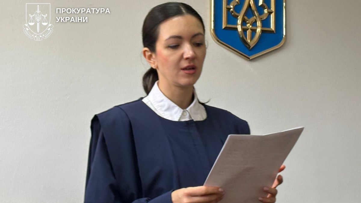 RazomUA - Вирок заочно, засуджена — в Анталії: чиновниця, яка купила овочерізки у сховища, отримала 7 років