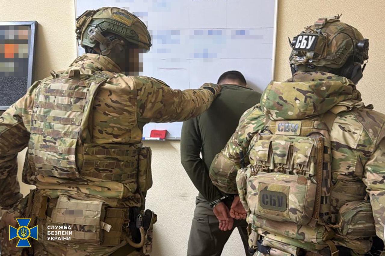 RazomUA - Корупція на укриттях: апеляція ВАКС залишила під вартою командувача логістики Повітряних сил