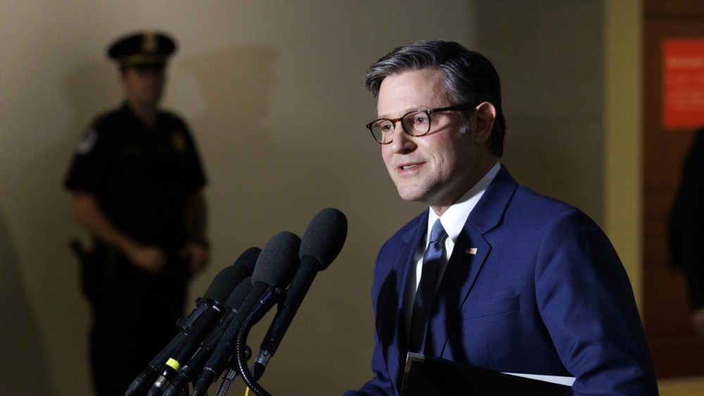 RazomUA - Johnson weist ein Kriegsszenario um Grönland zurück — was das für die NATO und das Prinzip der territorialen Integrität bedeutet