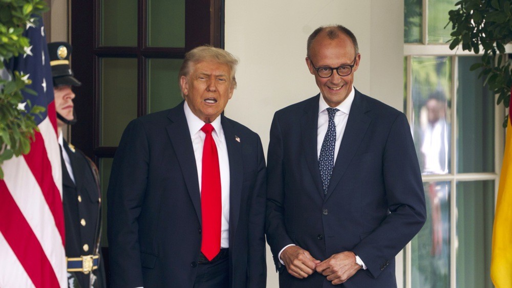 RazomUA - Мерц летить до Вашингтона з узгодженою європейською позицією щодо мит — чому це важливо для України