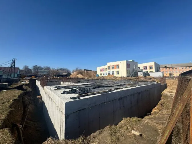 RazomUA - Дітям — безпека: комісія МОН виділила субвенцію на протирадіаційне укриття в садку «Червона Шапочка»