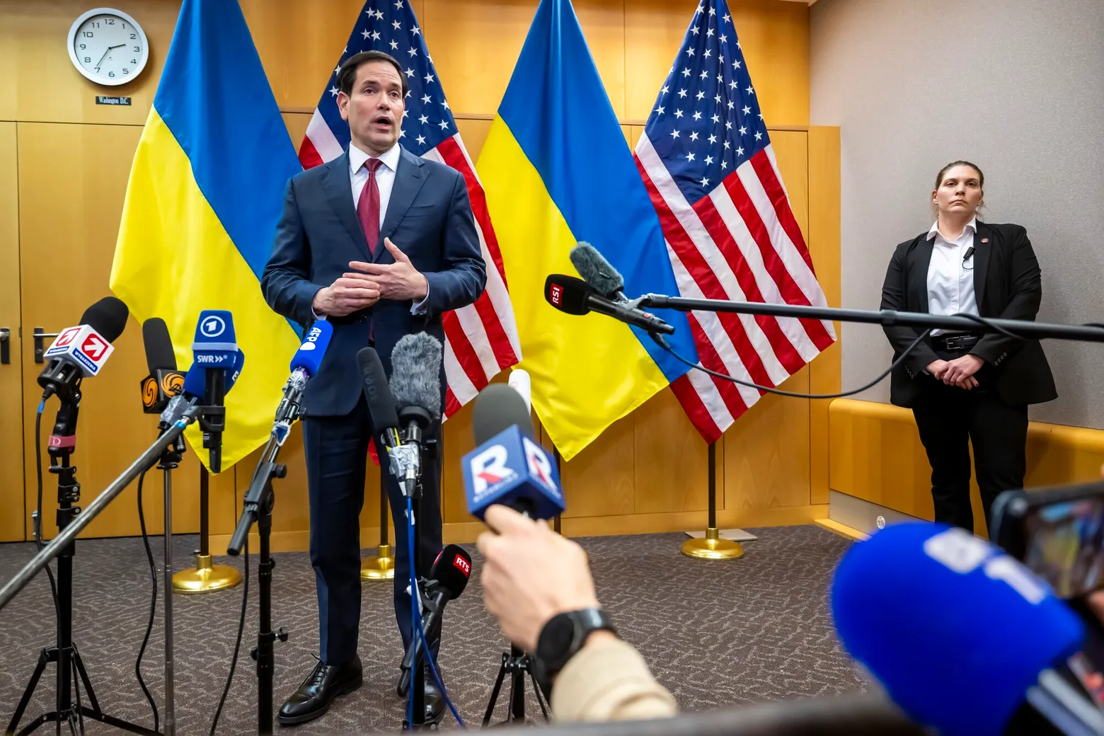 RazomUA - CNN: USA könnten sich mit Russland über den Nichtbeitritt der Ukraine zur NATO einigen, ohne dass Kiew rechtlich darauf verzichtet