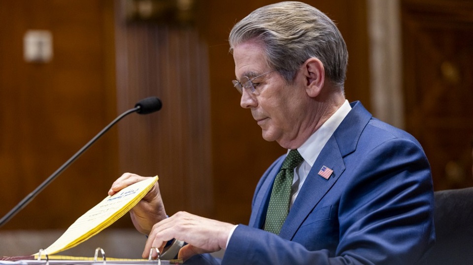 RazomUA - Бессент двічі говорив «ні» — і двічі продовжував: третього разу не буде?