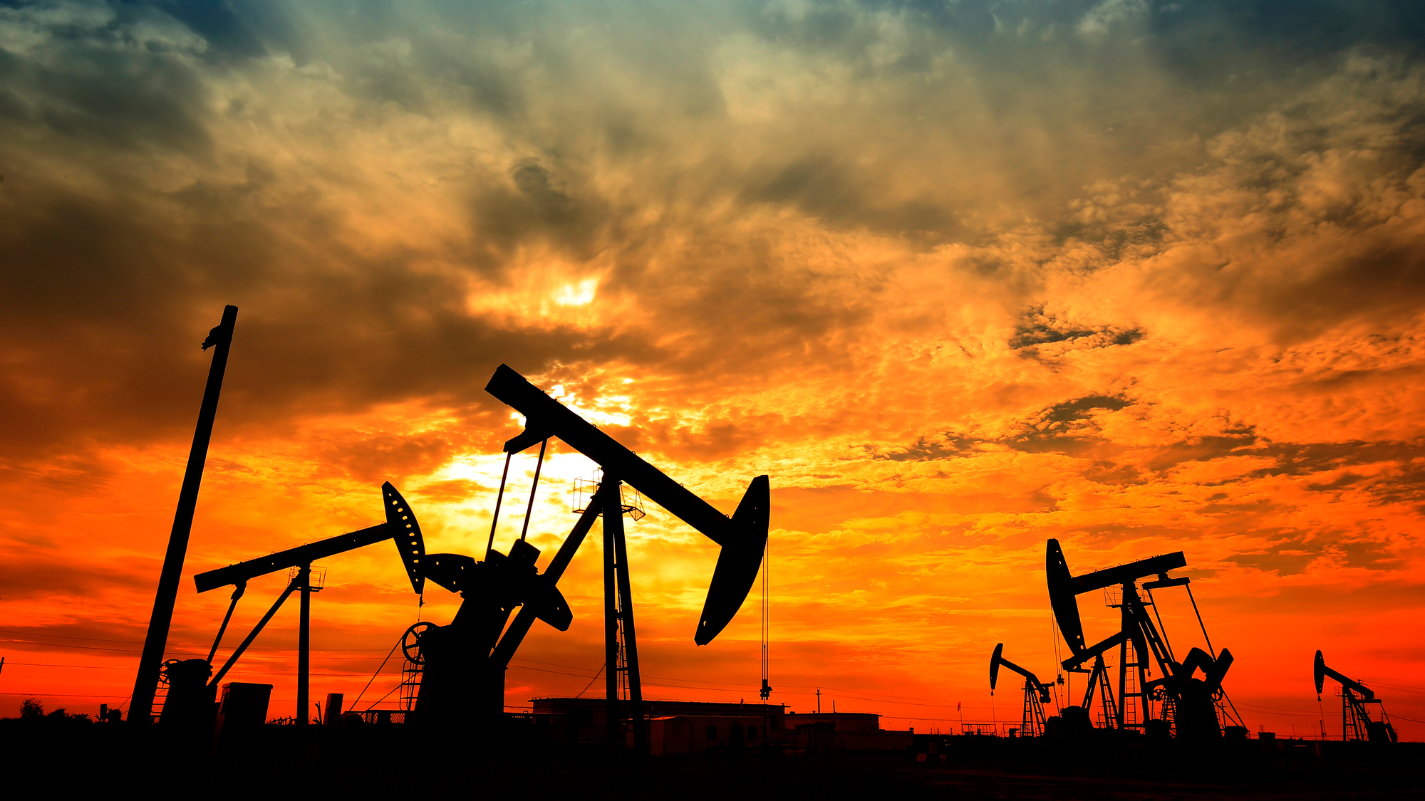 RazomUA - Iran hat an der Ölkrise verdient — wie viel das die Welt kostet und warum das für die Ukraine wichtig ist