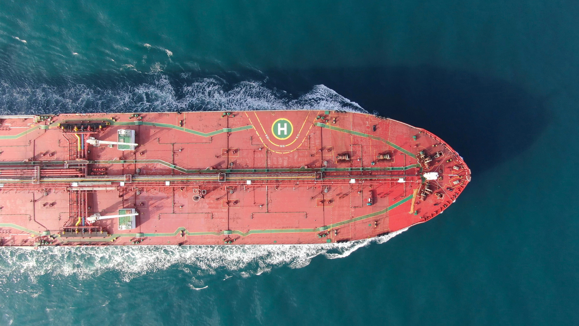 RazomUA - США відкладають супровід танкерів у Ормузькій протоці — що це означає для енергобезпеки України