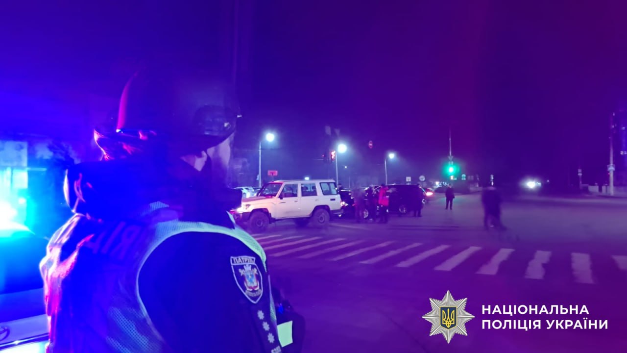 RazomUA - Explosion à Mykolaïv : sept policiers blessés — le SBU a qualifié l'incident comme un acte terroriste