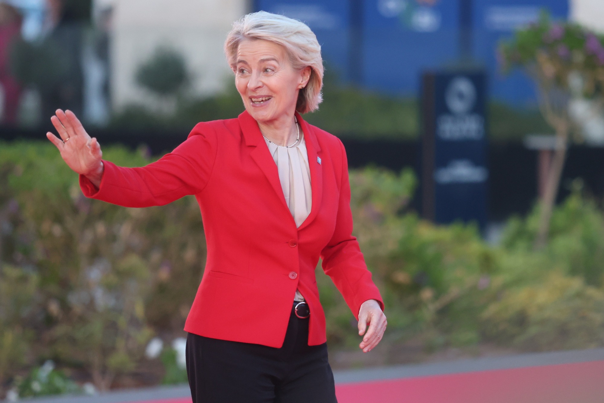 RazomUA - ЄС хоче знати: якщо на члена союзу нападуть — хто, що і за скільки годин?