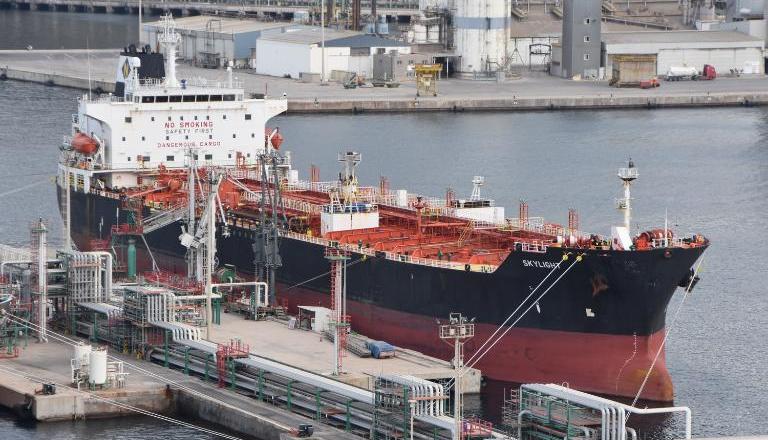 RazomUA - Атака на танкер Skylight в Ормузькій протоці: удар по «тіньовому флоту» і ризики для торгових шляхів