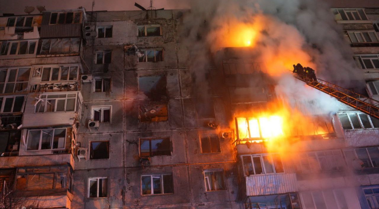 RazomUA - За зачиненими дверима: Росія — найменш мирна, Україна — поруч