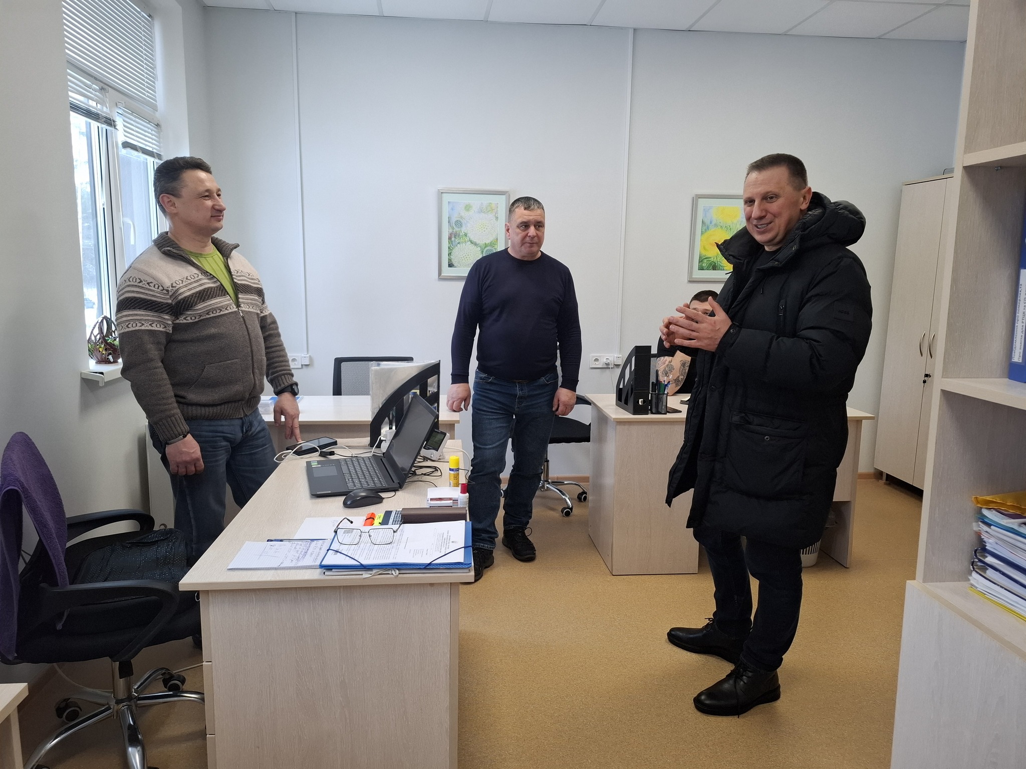 RazomUA - Комфорт та енергонезалежність: Соціальні служби Білогородки переїхали до «світлого» офісу