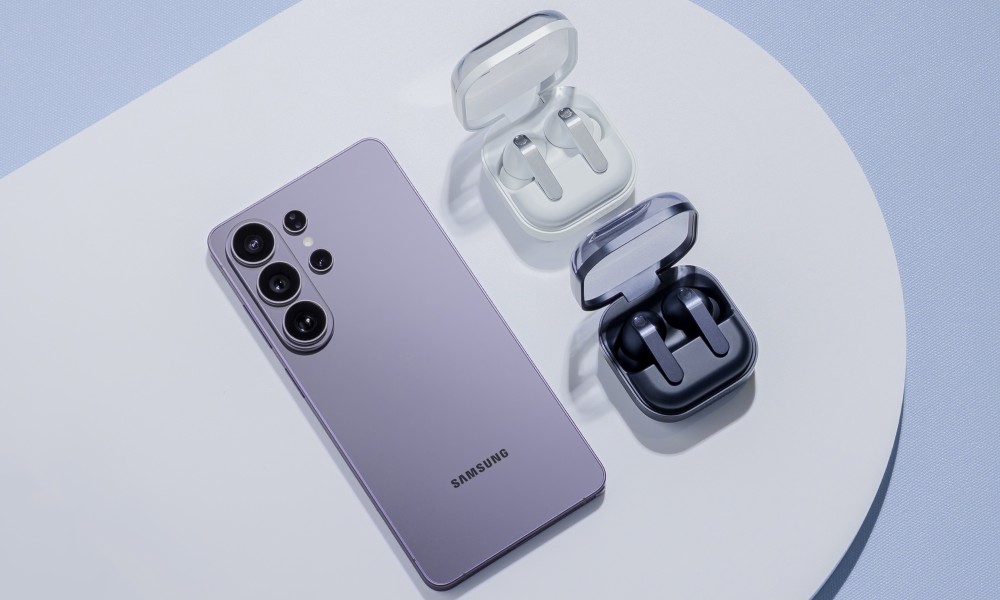 RazomUA - Galaxy Buds 4 in Ukraine: 24-bit Hi‑Fi and adaptive noise cancellation — sound engineered for safety and comfort