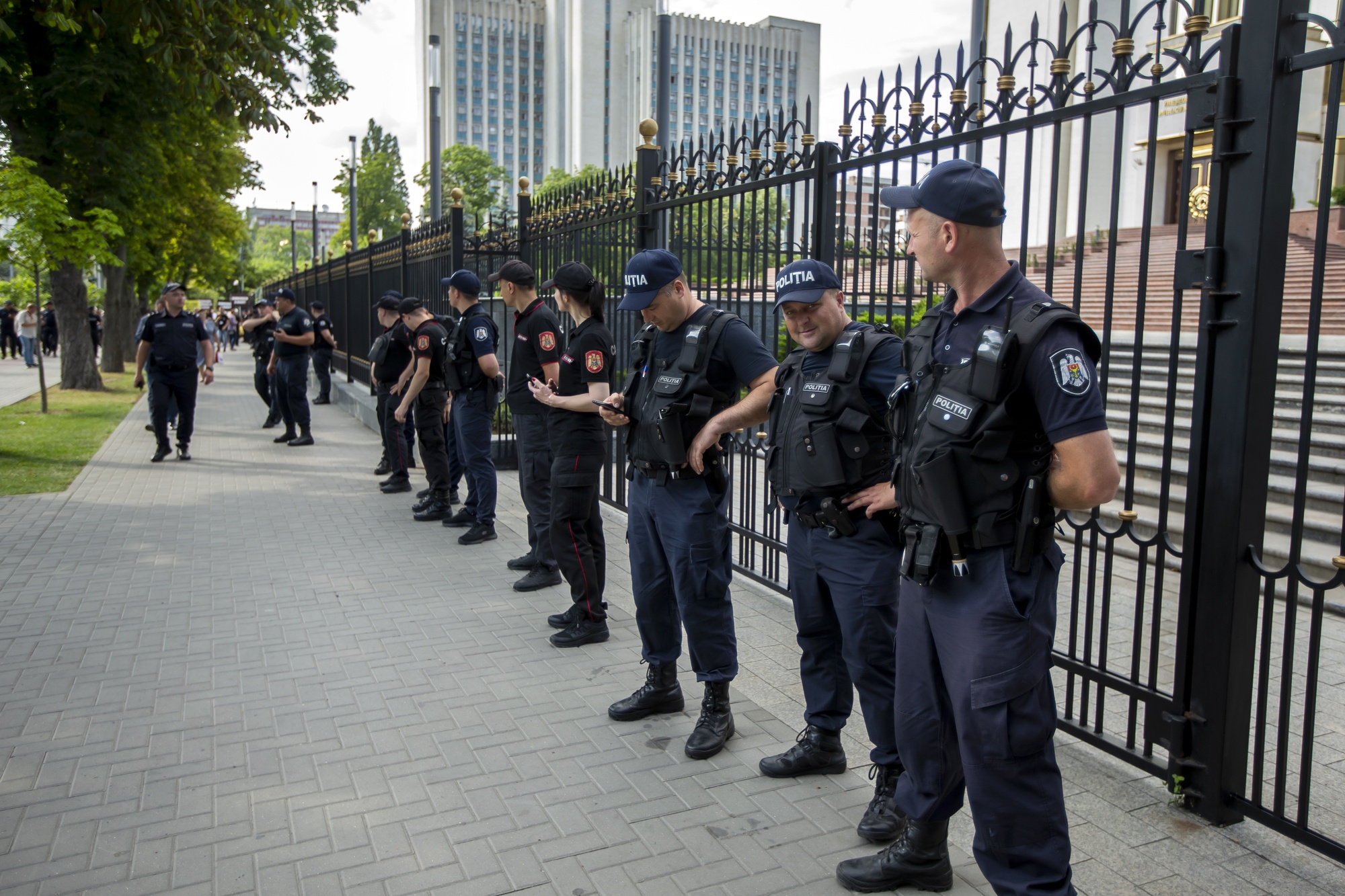 RazomUA - Combat drone near the border with Ukraine: controlled detonation in Moldova and implications for regional security