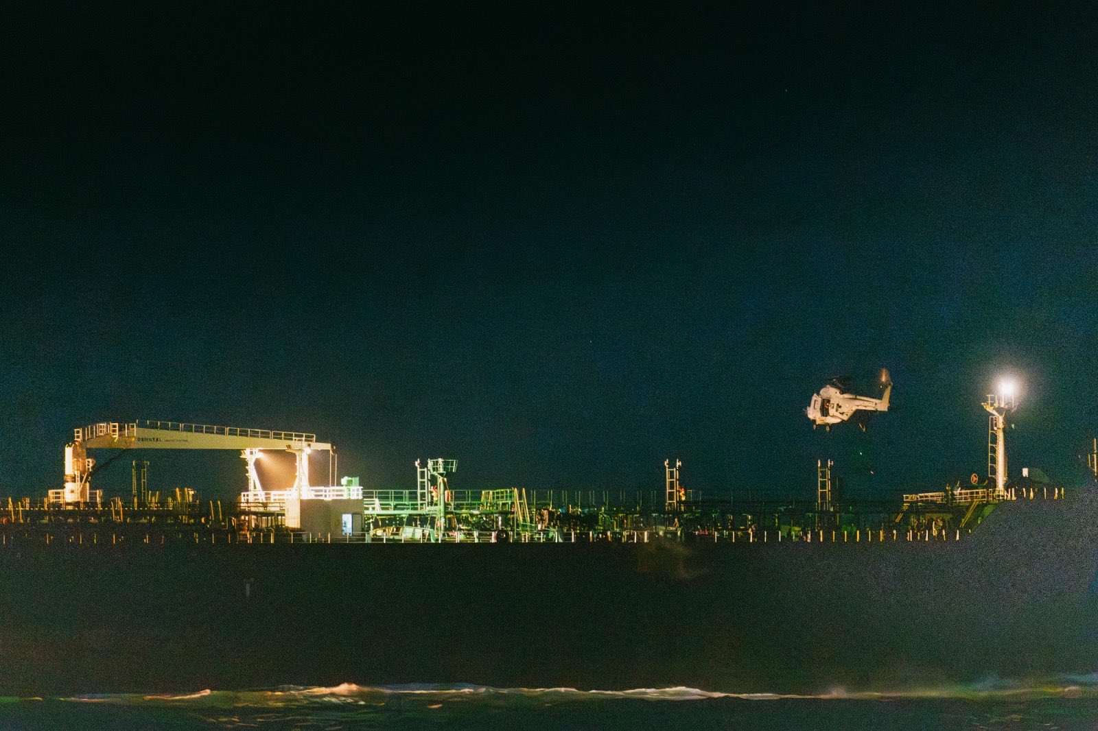 RazomUA - Бельгія затримала танкер «тіньового флоту» — крок, що ускладнює ланцюги постачання Путіна