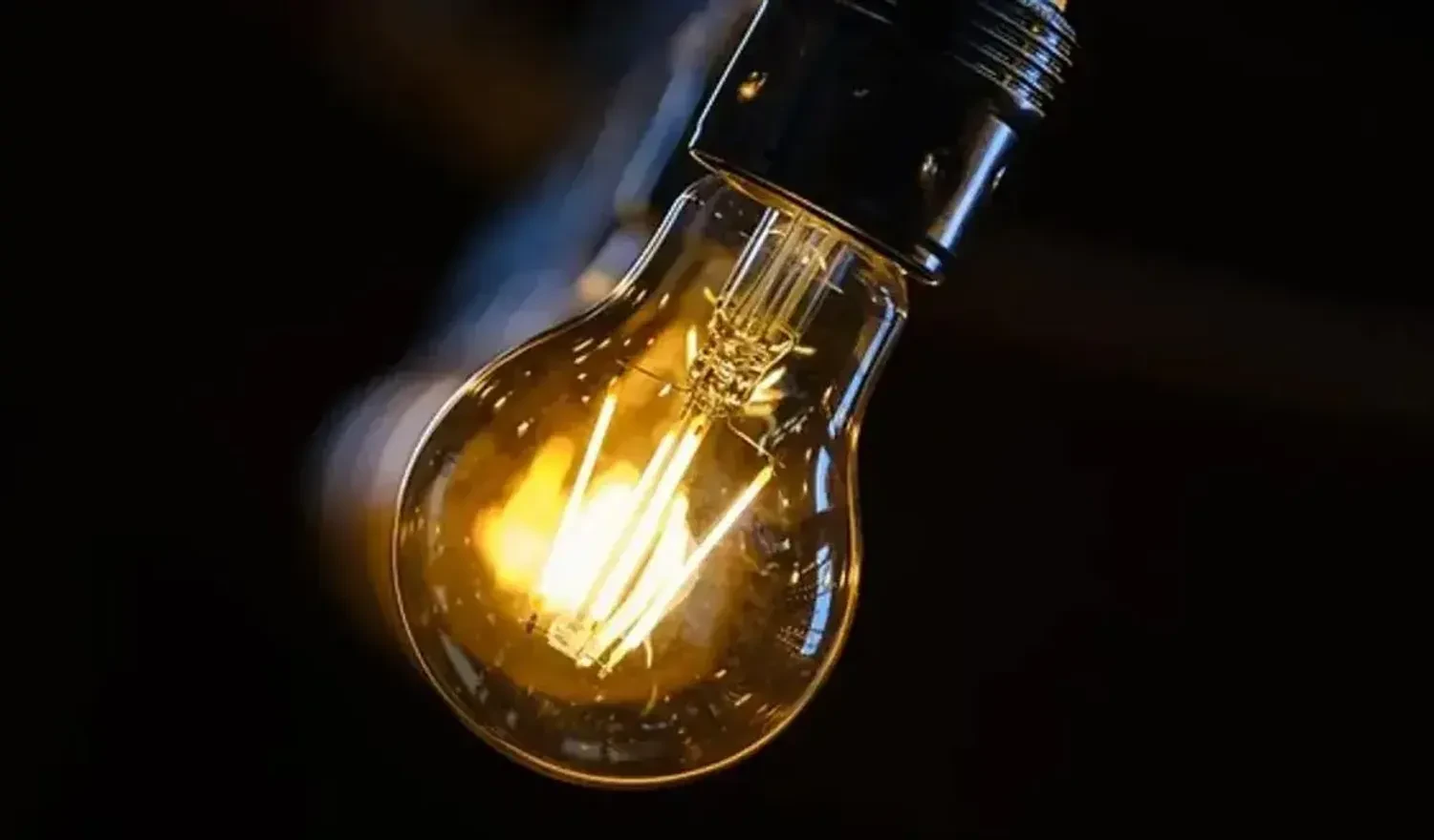 RazomUA - У Києві після удару РФ 29 листопада світло повернули 420 тис. домівок