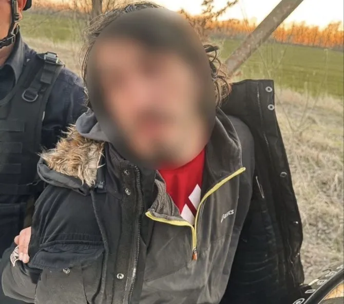 RazomUA - Поїхав на чужому авто до Хмельницького — і там його знайшли