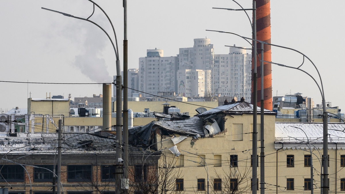 RazomUA - Удари по енергетиці спричинили падіння ВВП у січні на 1,4% — що це означає для економіки