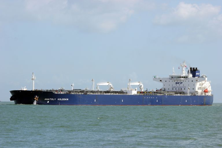 RazomUA - Trump allowed a Russian tanker to break Cuba's blockade: what's behind it