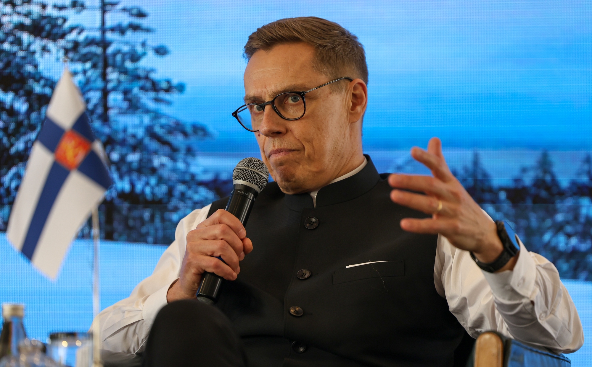 RazomUA - Shift in focus to Iran opens diplomatic window for Ukraine — Finland's president says