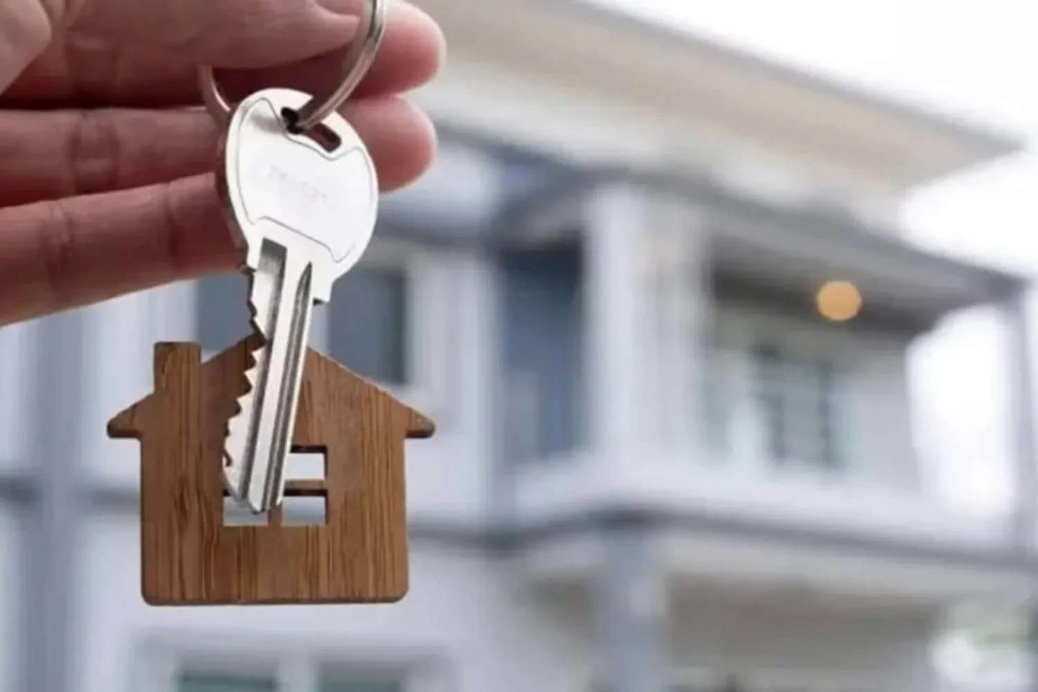 RazomUA - Klitschko's appeals didn't stop the rental market: why energy-independent apartments and houses are getting more expensive